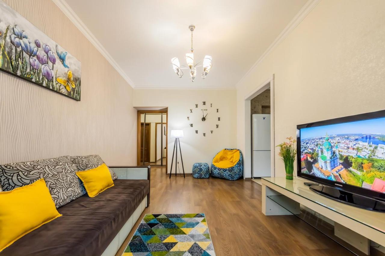 2К Квартира На Шота Руставелі, Бессарабка Kiev Ngoại thất bức ảnh