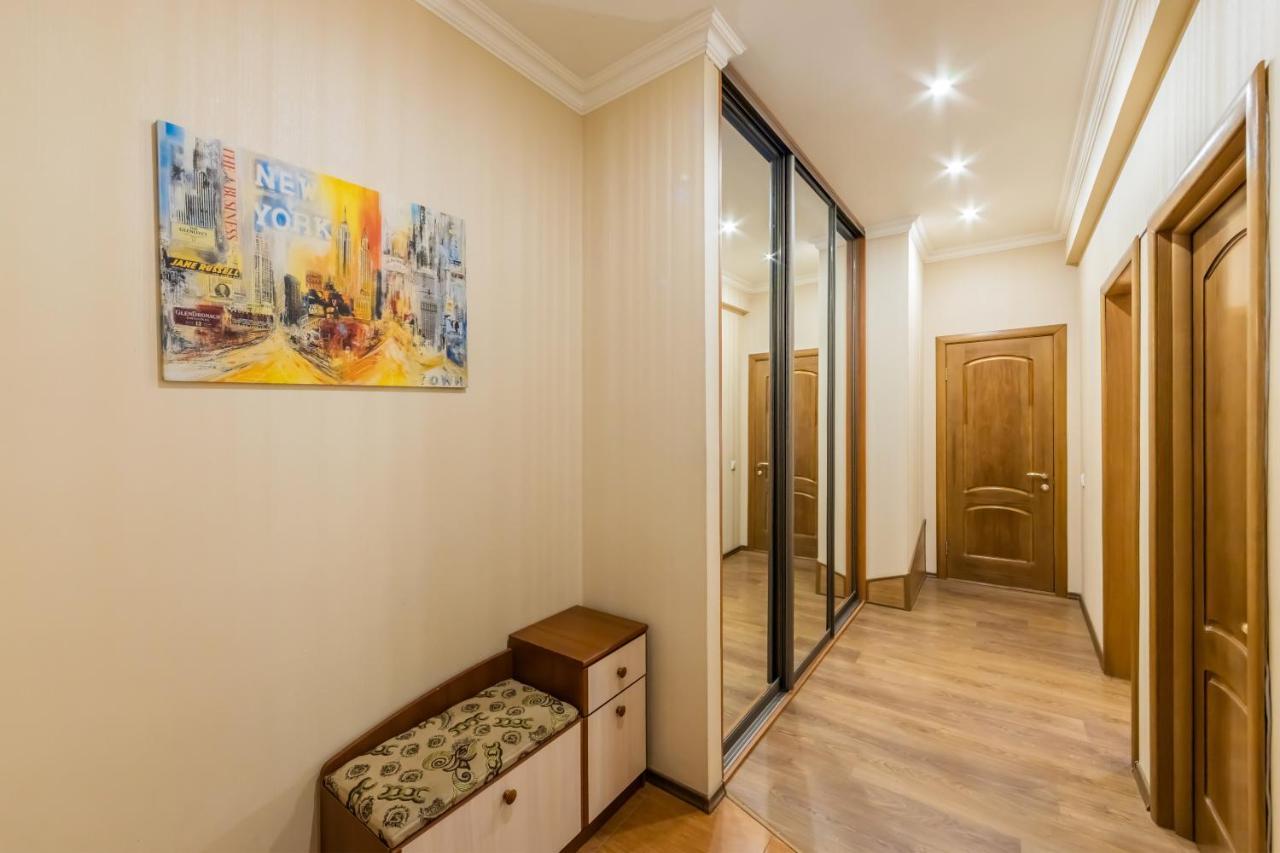 2К Квартира На Шота Руставелі, Бессарабка Kiev Ngoại thất bức ảnh